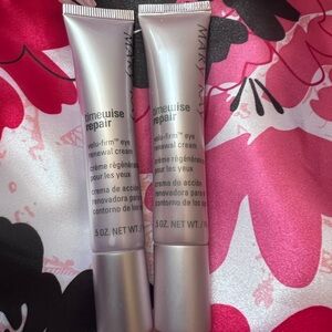Mary Kay Timewise Repair Eye Renewal Cream - Silver and Pink